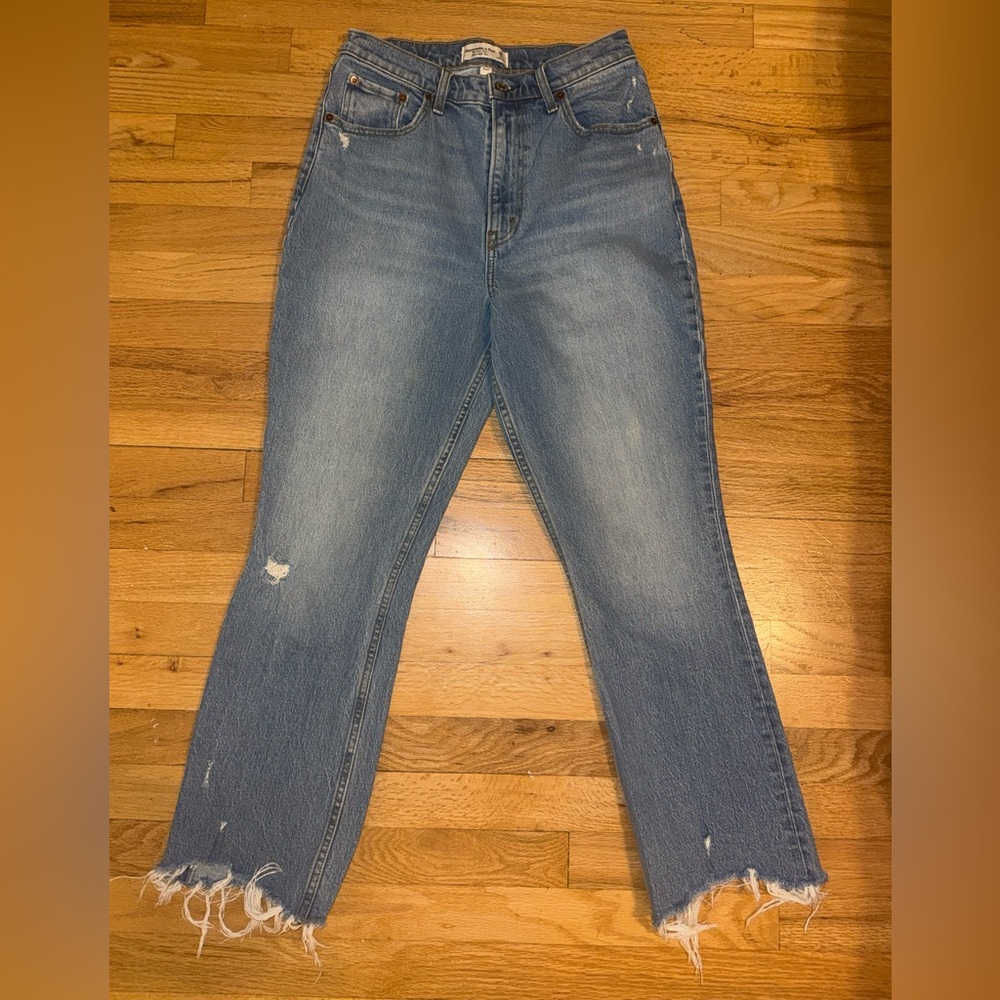Abercrombie & Fitch Curve Love “The Kick Flare Ultra High Rise” Jeans- Size 6L